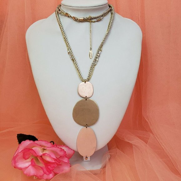 St. Thomas Gold Rope Necklace With Gold Tone Pendant - Picture 9 of 12